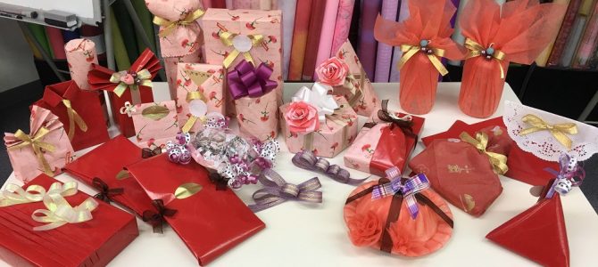 ラッピング協会のギフト上級指導者1日目の講習と外国の包装紙のお話 ラッピング協会のギフト上級指導者1日目の講習と外国の包装紙のお話