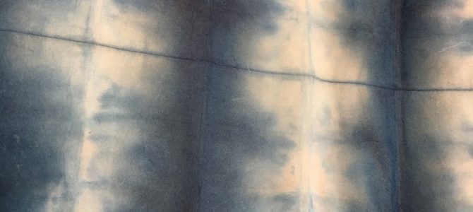 和紙の制作と板締紙