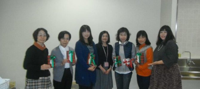 岩槻東口コミュニティセンター　第10回　ギフトラッピング講座