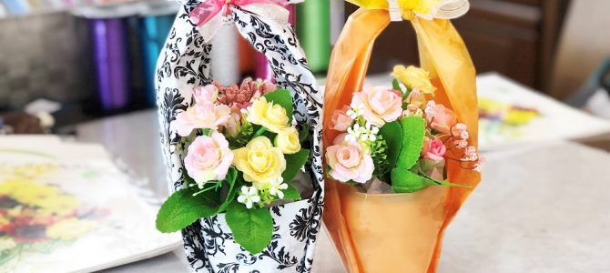 自宅教室でフラワーラッピングの応用クラスを行いました。 自宅教室でフラワーラッピングの応用クラスを行いました。