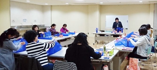 第８回岩槻東口コミュニテーセンターでのラッピング講習会