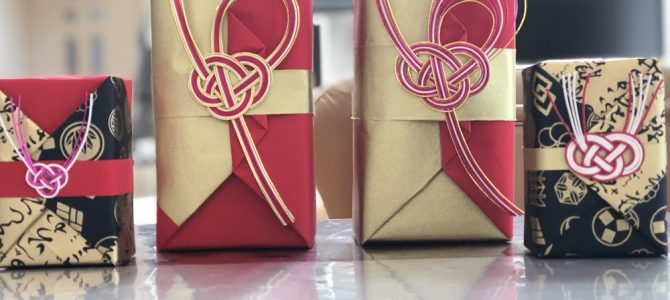 埼玉ラッピング自宅教室でモダン和風の応用クラスの最終日を行いました。 埼玉ラッピング自宅教室でモダン和風の応用クラスの最終日を行いました。