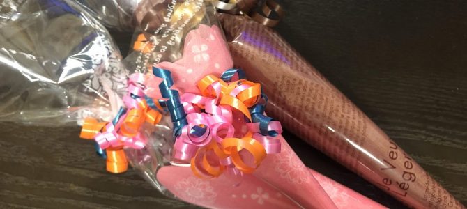 ラッピング協会東京本部にてエレガンスラッピングクラス1日目の講習をおこなってまいりました。 ラッピング協会東京本部にてエレガンスラッピングクラス1日目の講習をおこなってまいりました。