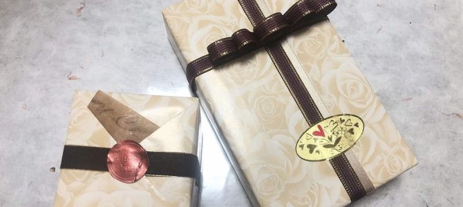 ラッピング協会東京本部でプレゼントラッピング2日目の講習を行ってまいりました(^^) ラッピング協会東京本部でプレゼントラッピング2日目の講習を行ってまいりました(^^)