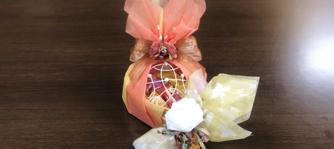 よみうりカルチャー北千住にてエレガンスラッピングクラス最終日のレッスンをしてまいりました。 よみうりカルチャー北千住にてエレガンスラッピングクラス最終日のレッスンをしてまいりました。