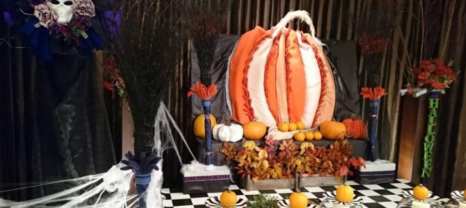 ラッピング協会東京本部にてフラワーラッピングの指導者養成クラスを担当してまいりました。