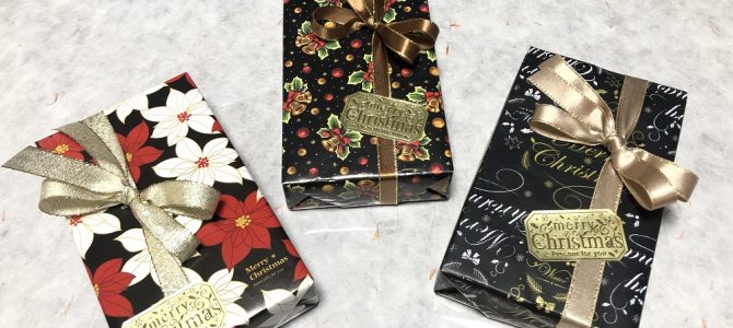 プレゼントラッピングのレッスンを埼玉自宅教室で行いました。 プレゼントラッピングのレッスンを埼玉自宅教室で行いました。