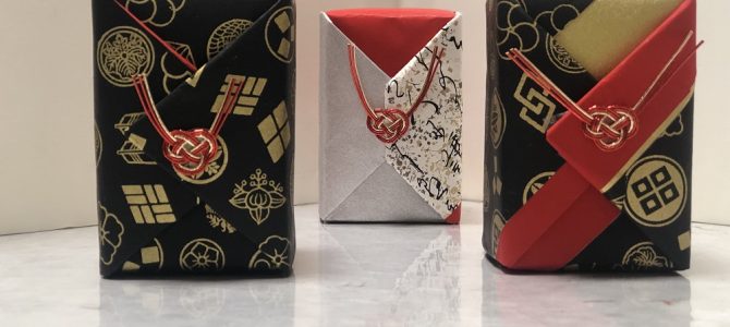 埼玉ラッピング自宅教室にてモダン和風の最後のクラスを行いました。 埼玉ラッピング自宅教室にてモダン和風の最後のクラスを行いました。