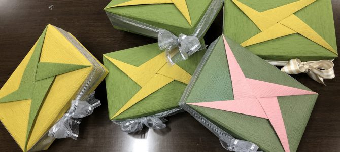 よみうりカルチャー北千住にて、楽しいラッピングレッスンを行ってまいりました。