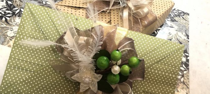 ラッピング自宅教室にて、ギフト応用クラスの応用作品をたっぷり行いました。