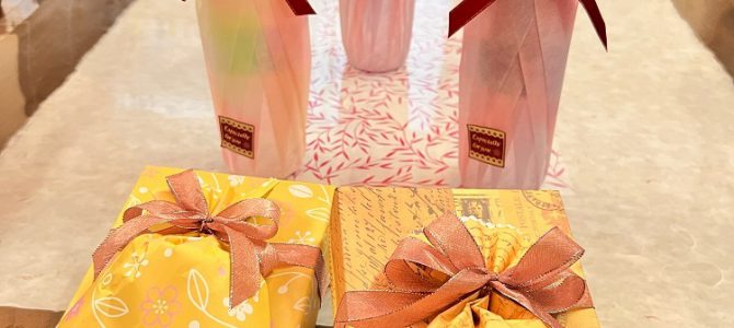 埼玉ラッピング自宅教室にて、ギフトラッピングのレッスンを行いました。