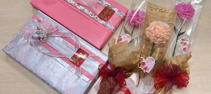 よみうりカルチャー北千住にて、楽しいラッピングレッスンクラスを行ってまいりました。