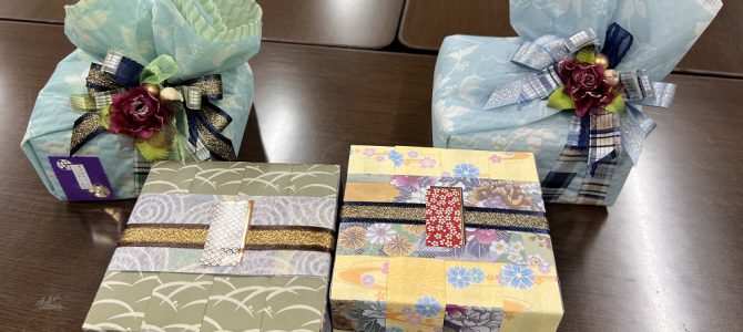 よみうりカルチャー北千住にて、秋に近づくラッピングを行いました。